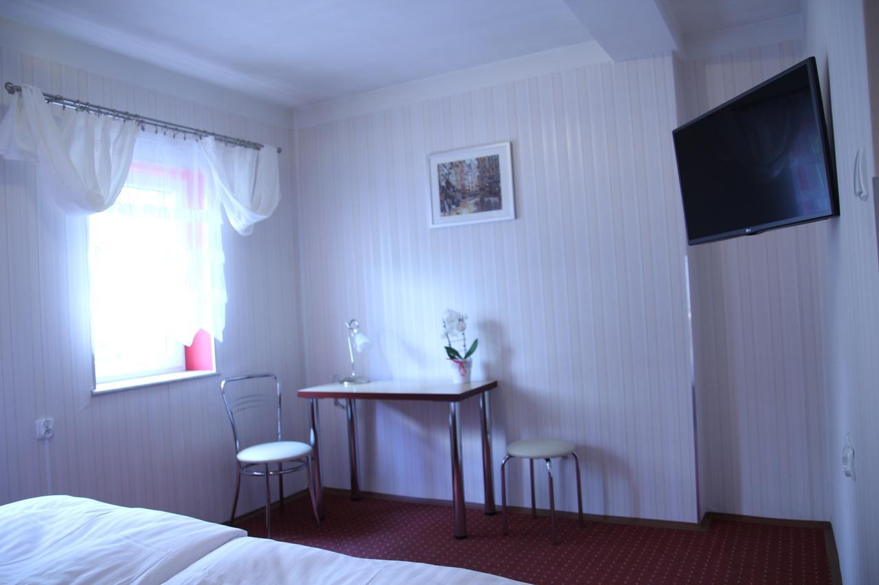Karczma Pod Mlynem Hotel Katowice Kültér fotó